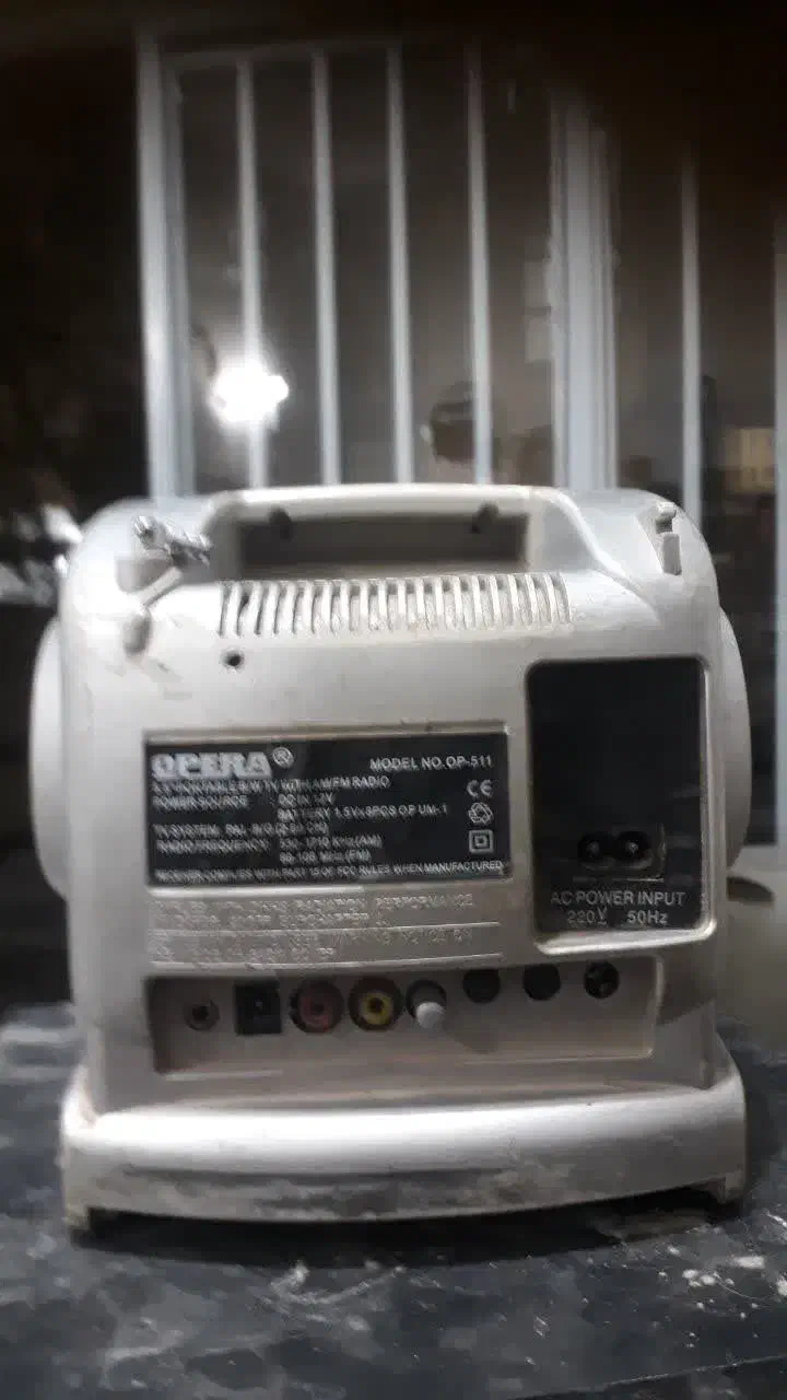 تلویزیون قدیمی سالم|تلویزیون و پروژکتور|سبزوار, قصبه غربی|دیوار