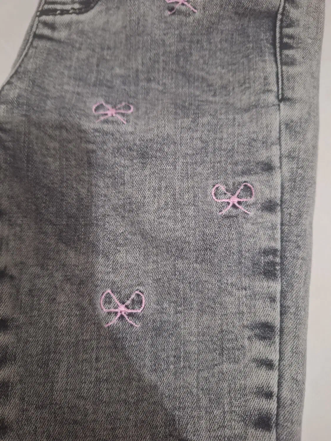 شلوار لی دخترونه|کفش و لباس بچه|رشت, کوی فکوری|دیوار