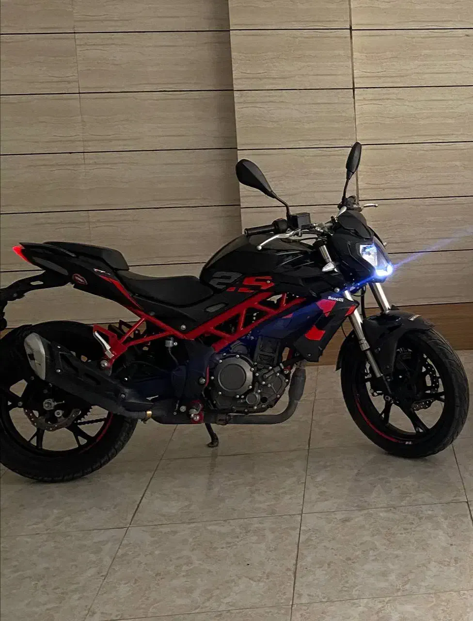 موتور بنلی ۲۵۰|موتورسیکلت|کرمانشاه, |دیوار