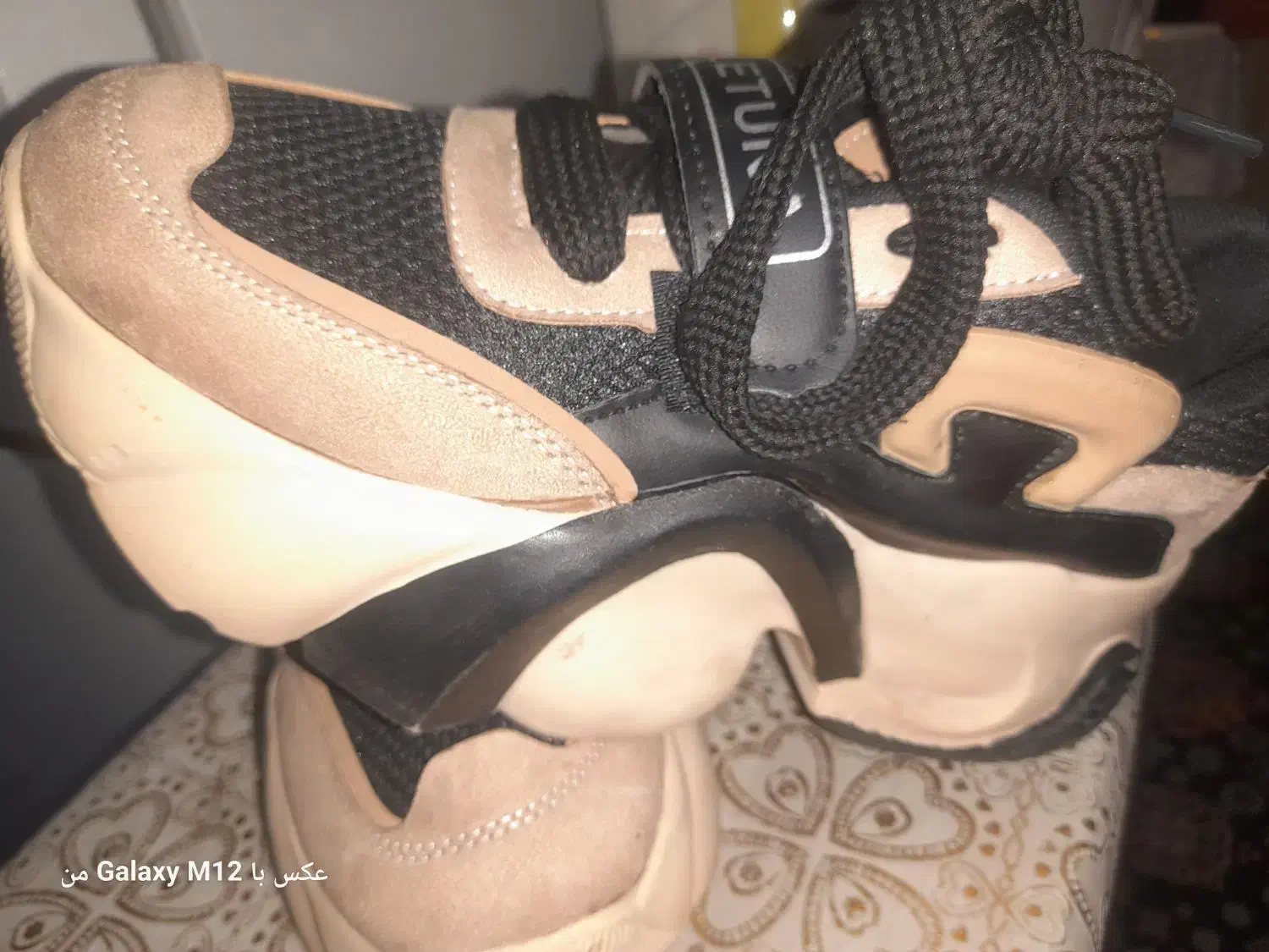 کفش اسپرت|کیف، کفش، کمربند|بروجرد, |دیوار