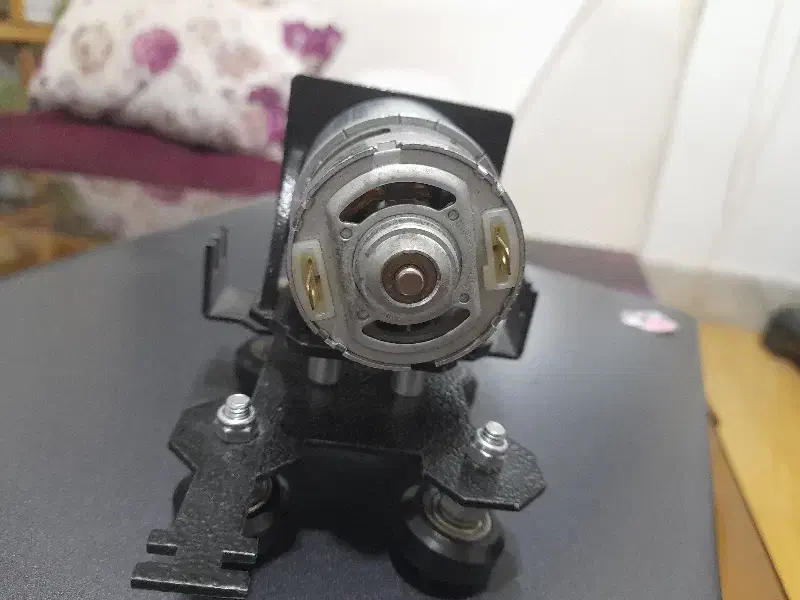 موتور اسپیندر ۷۷۵ Johnson با کولت و پایه سی ان سی|ماشینآلات صنعتی|صدرا-فارس, فاز ۱|دیوار