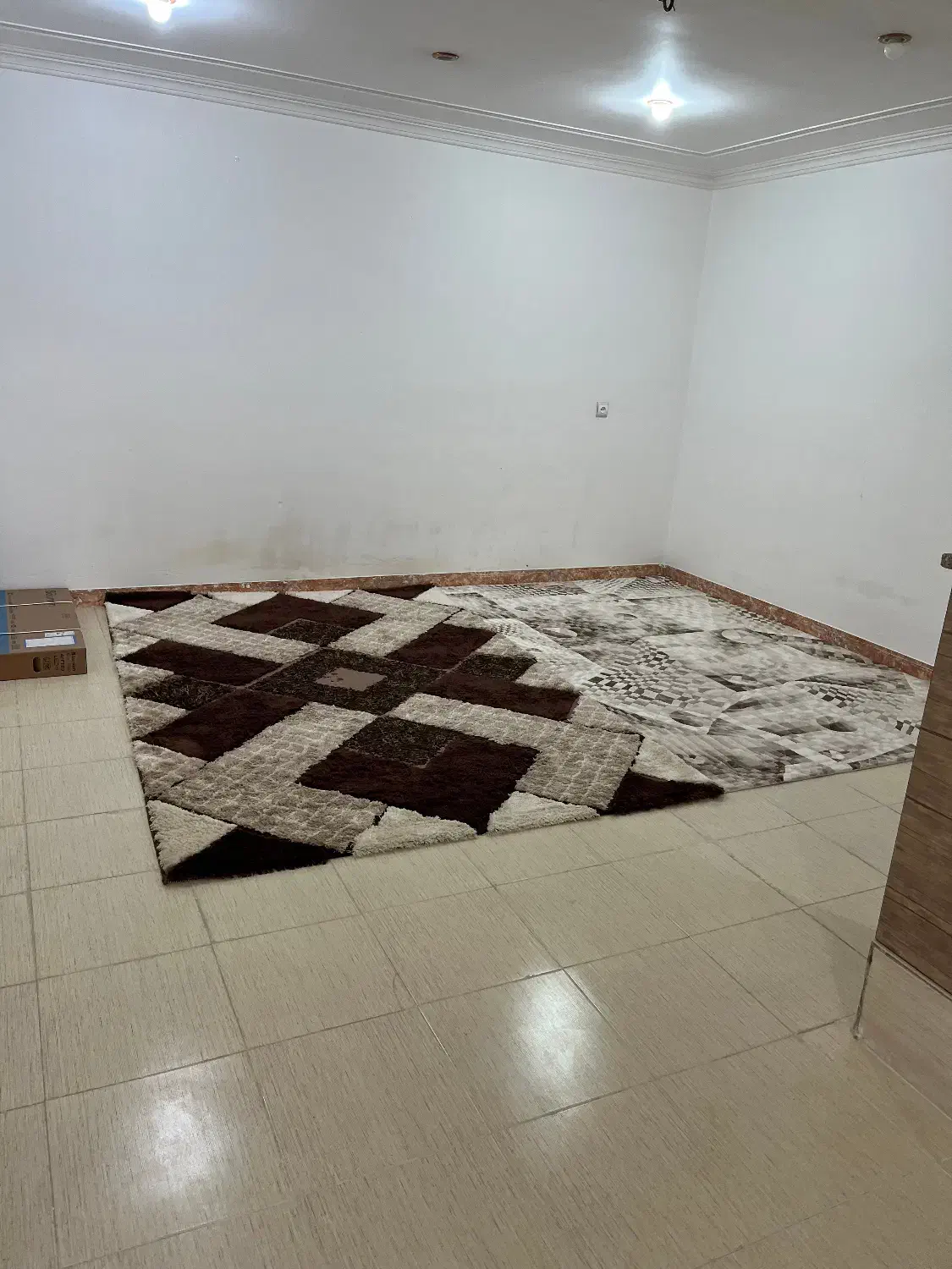 اجاره واحد ۷۰متری میدان معلم|اجارهٔ آپارتمان|جیرفت, |دیوار