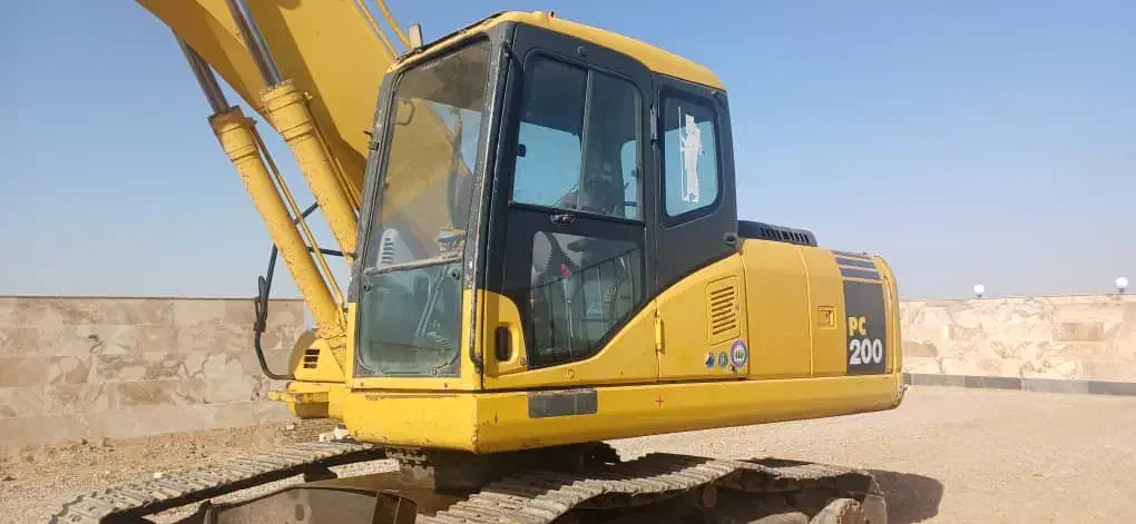 فروشی بیل مکانیکی۲۰۰|خودرو سنگین|زنجان, |دیوار