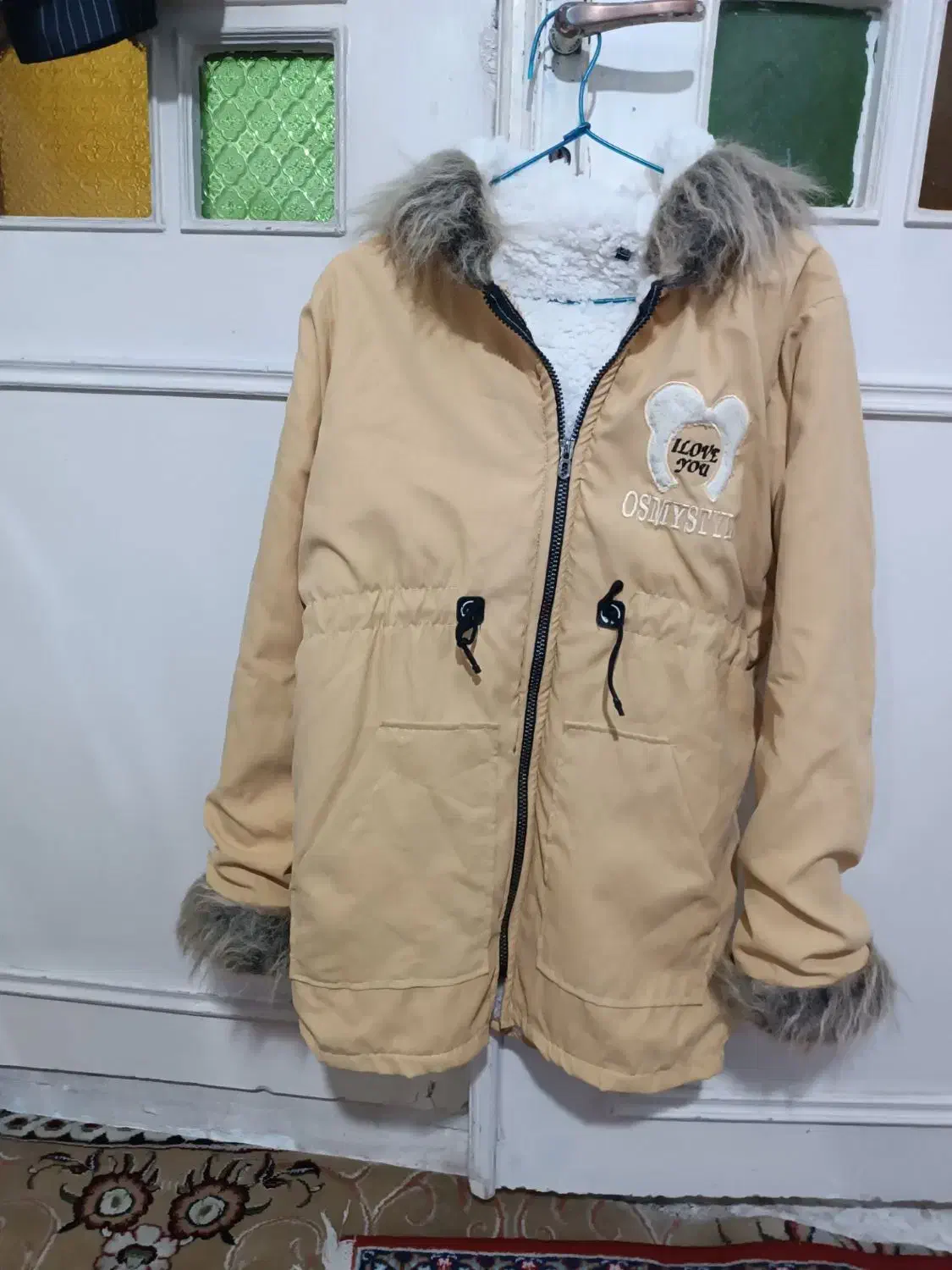 لباس|لباس|کدکن, |دیوار