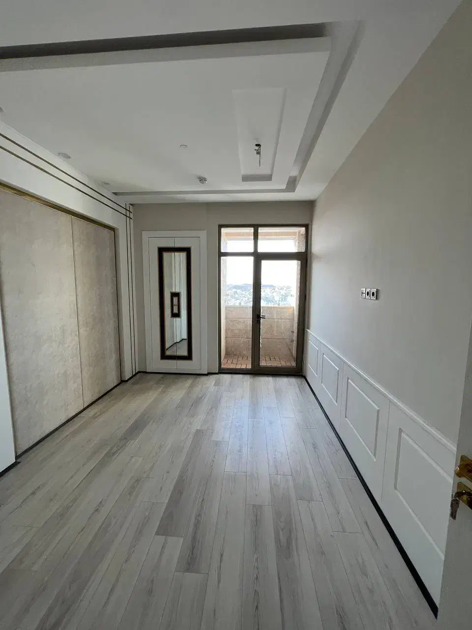 ۲۹۰متر/ارشاد/سه نبش پرنور بالاترین طبقه|فروش آپارتمان|مشهد, احمدآباد|دیوار