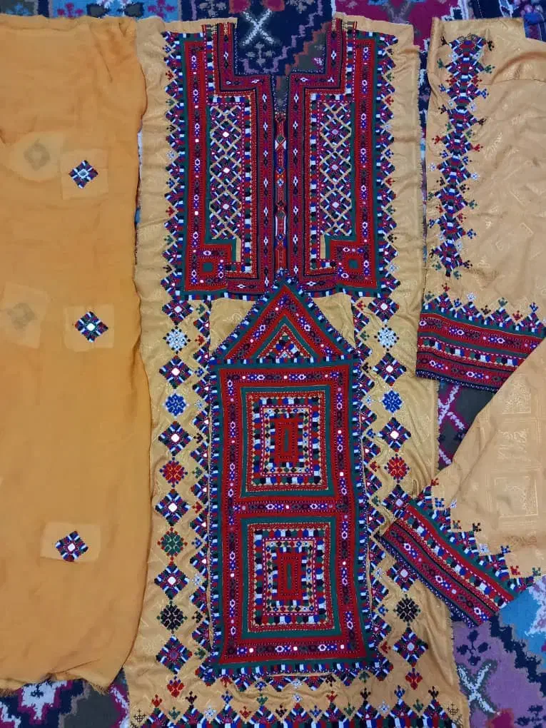 لباس دمنی دوچ فروش فوری|لباس|ایرانشهر, |دیوار