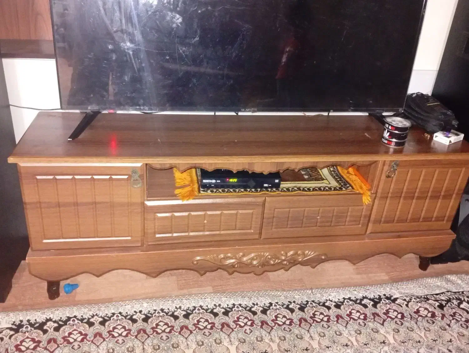 میز تلویزیون|میز تلویزیون|بروجن, |دیوار