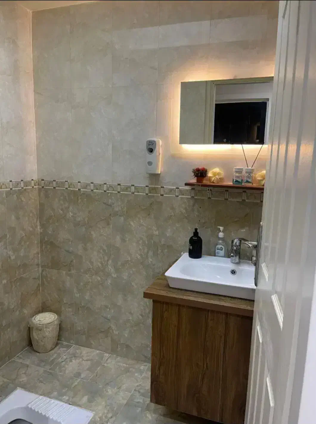 120متر/ 2 خواب/ فردوس شرق / عروسک *