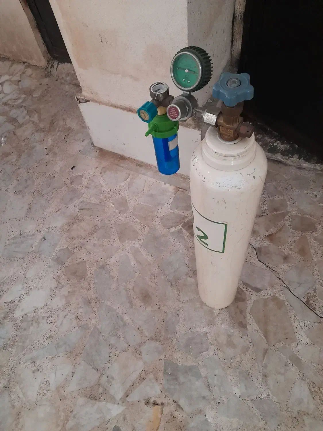 کپسول اکسیژن|آرایشی، بهداشتی، درمانی|رشت, یخسازی|دیوار