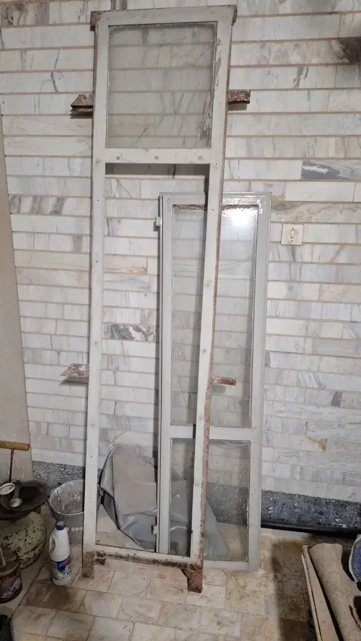 ۲ عدد پنجره دست دوم تمیز|مصالح و تجهیزات ساختمان|اردکان, |دیوار