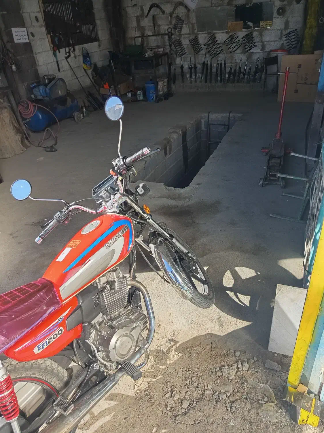 موتور|موتورسیکلت|قروه, |دیوار