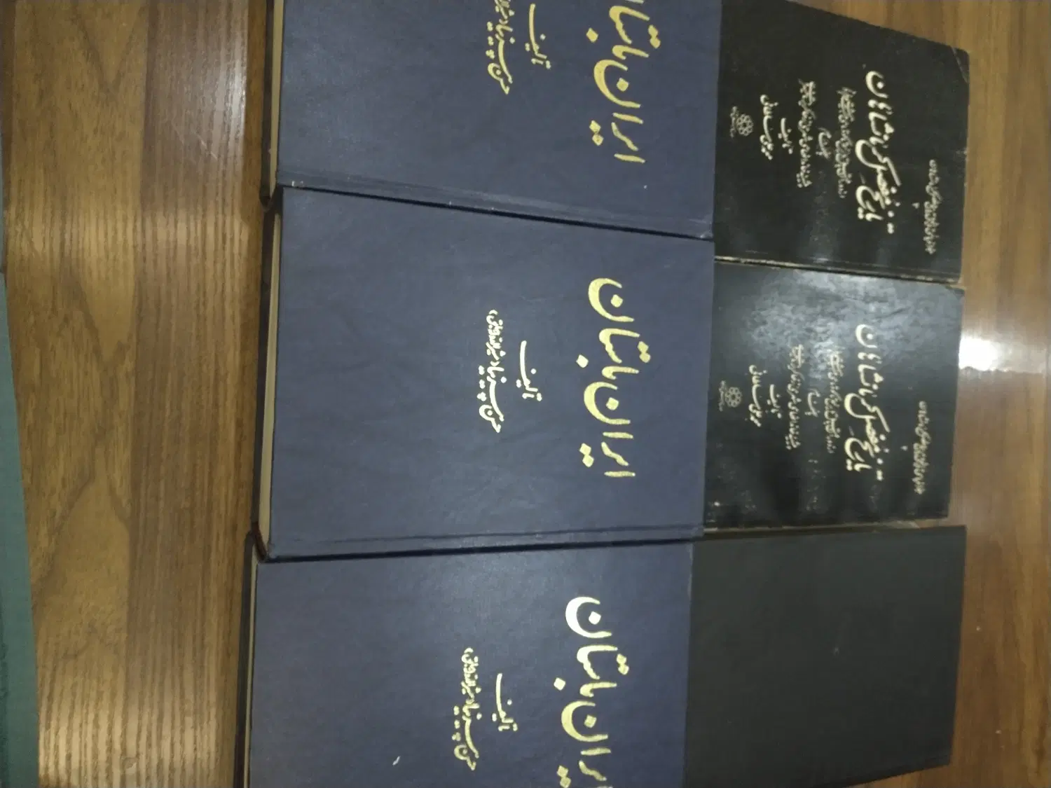 تعدادی کتاب ایرانی خطی|کتاب و مجله تاریخی|تهران, شهرک صدرا|دیوار