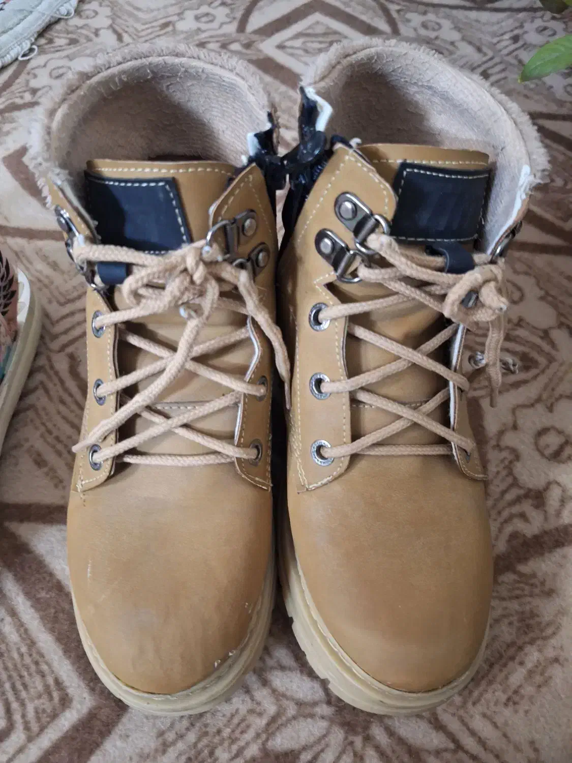 نیم بوت دخترانه|کیف، کفش، کمربند|قائن, |دیوار