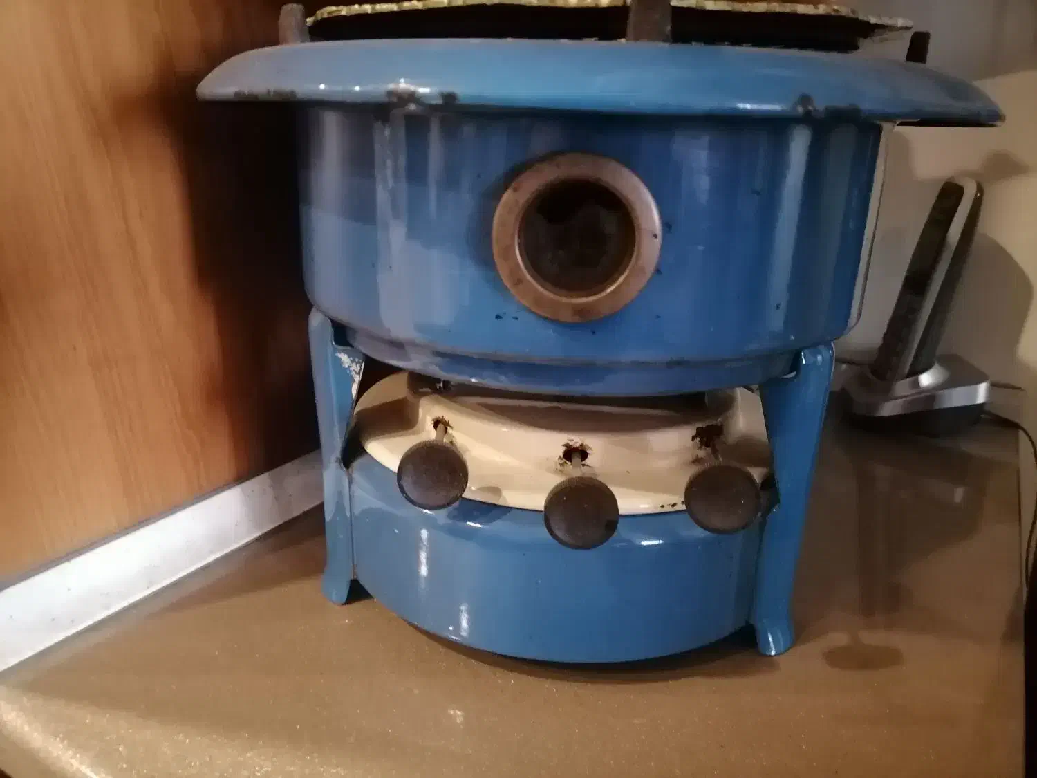 سماور زغالی عتیقه وچراغ سه فیتیله هلندی اصل|کلکسیون اشیاء عتیقه|تهران, خواجه نصیر طوسی|دیوار