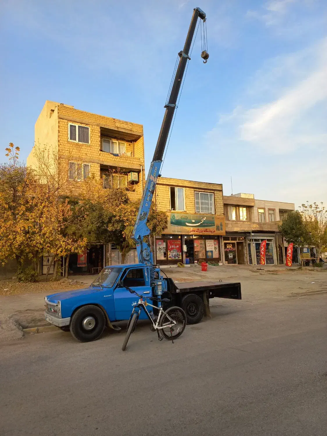 نیسان جرثقیل کارت سند جرثقیل|خودرو سواری و وانت|کرمانشاه, |دیوار