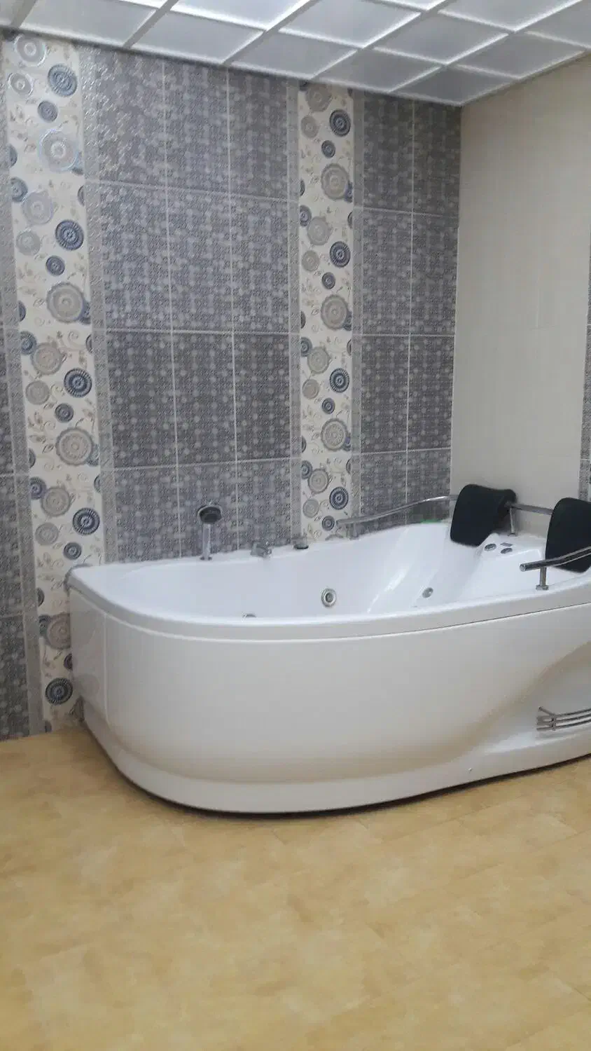 بنایی وسرامیک کاری وانواع سنگ کاری|خدمات پیشه و مهارت|رامسر, |دیوار