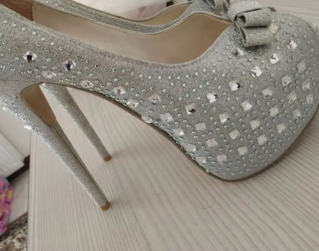 کیف و کفش|کیف، کفش، کمربند|هشتگرد, فاز ۲ مهستان|دیوار