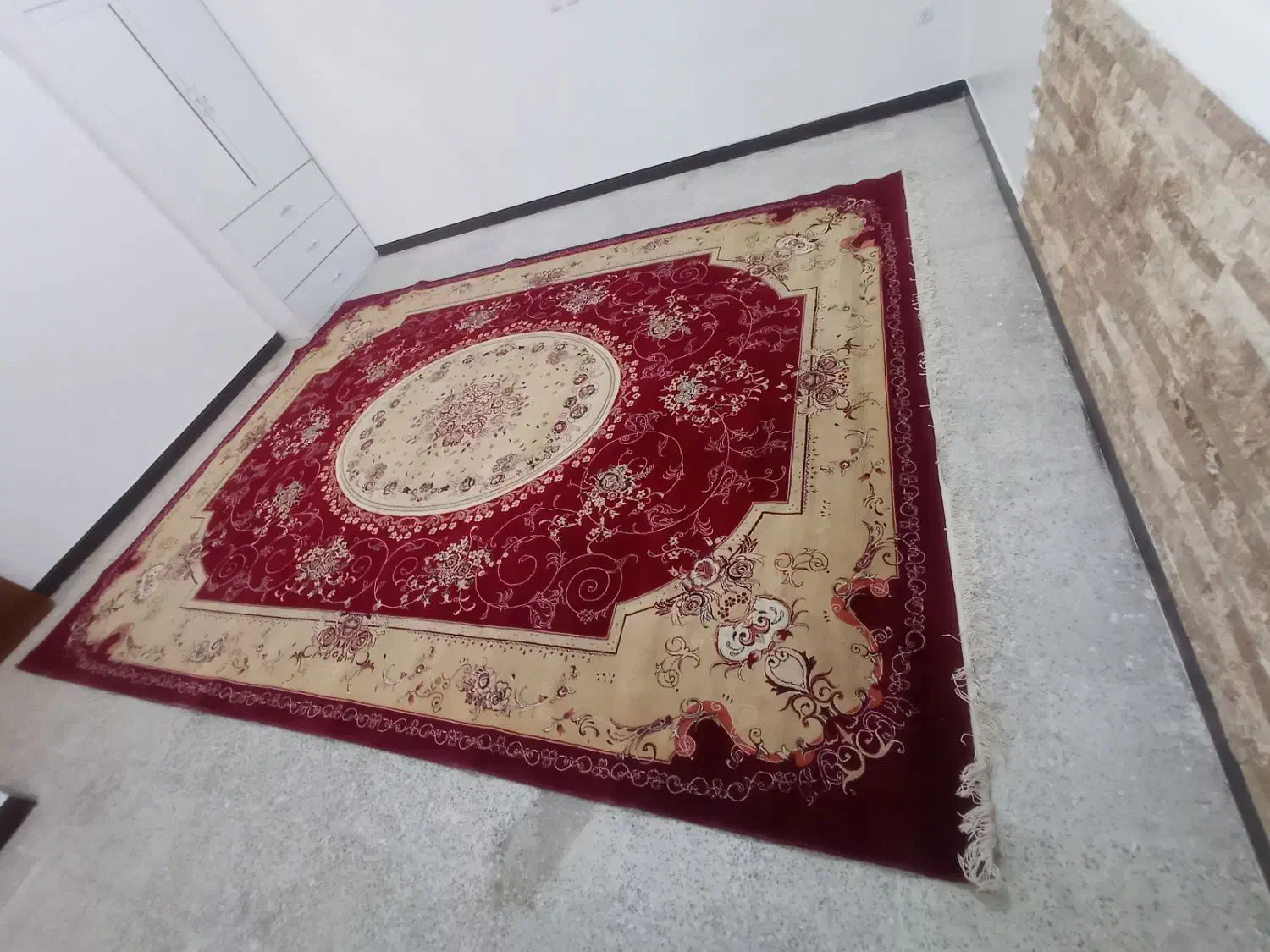 یک جفت فرش در حد نو|فرش|بروجن, |دیوار
