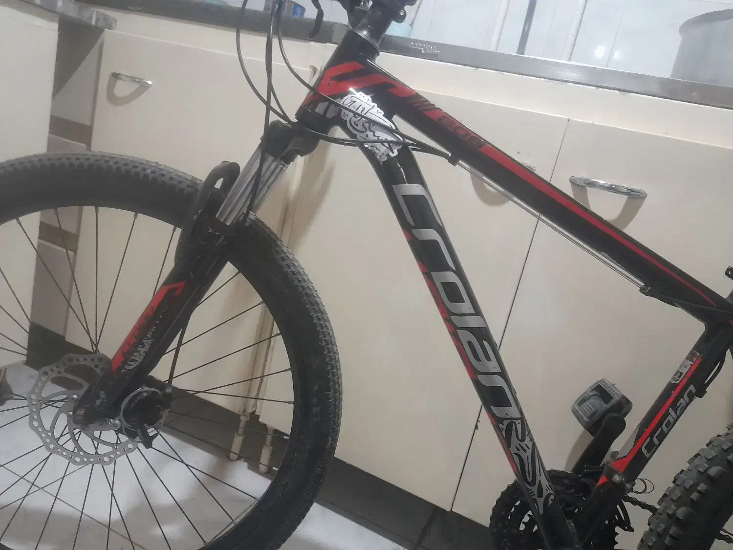 دوچرخه کرولان آلمینیوم ۲۶ دیسکی مشکی قرمز|دوچرخه، اسکیت، اسکوتر|اصفهان, چرخاب|دیوار