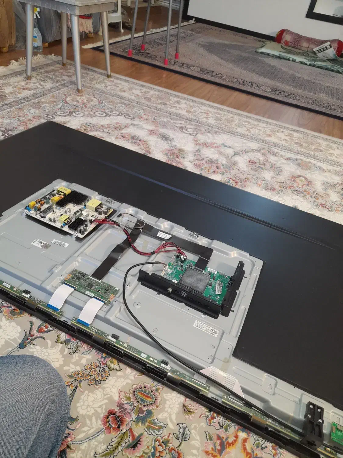 خرید و فروش تلویزیون‌های پنل شکسته|تلویزیون و پروژکتور|اسکو, |دیوار