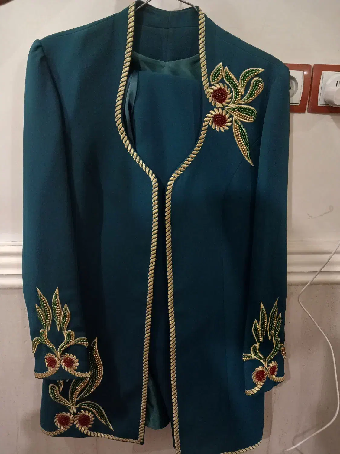 تعدادی لباس مجلسی شیک ودرحدنووقیمت مناسب|لباس|کارون, |دیوار