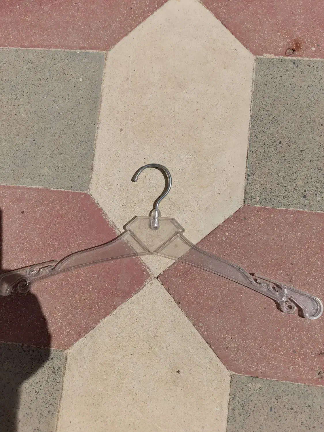 چوب لباسی ، هندزفری ، ال سی دی|فروشگاه و مغازه|کازرون, |دیوار