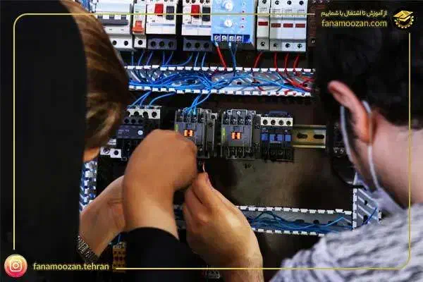 دوره تابلو برق صنعتی و آموزش پی ال سی PLC صنعتی|خدمات آموزشی|تهران, فلسطین (میدان انقلاب)|دیوار