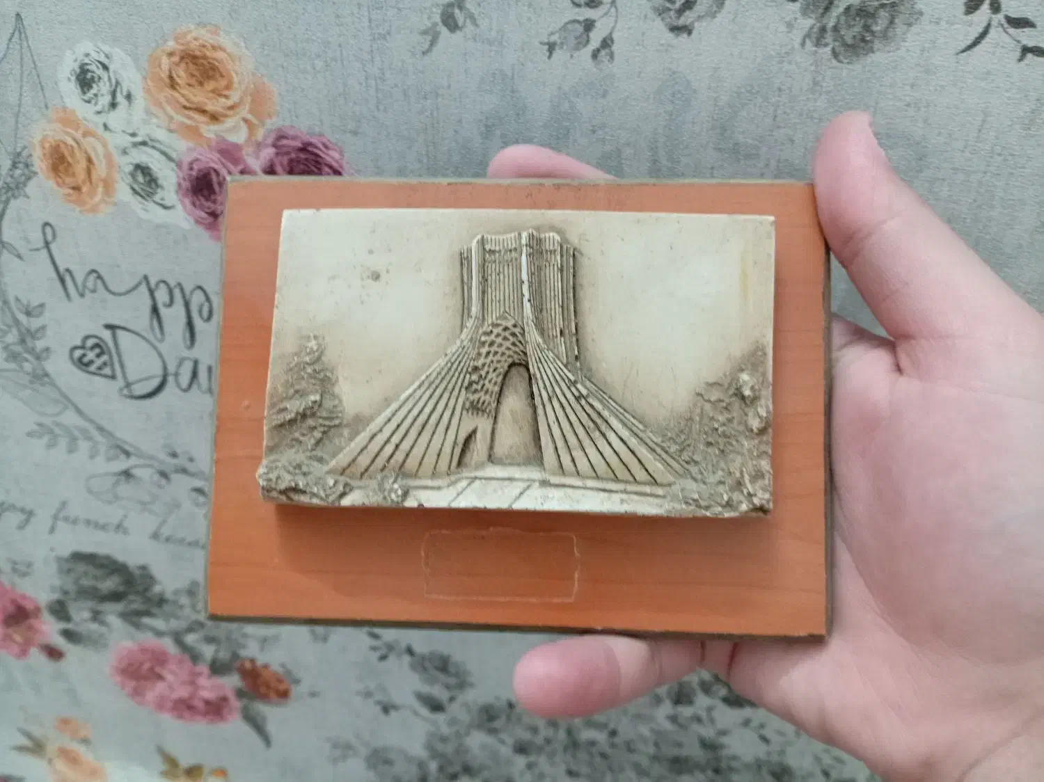 مجسمه قدیمی|مجسمه، تندیس، ماکت|تربتحیدریه, پائین ولایت|دیوار