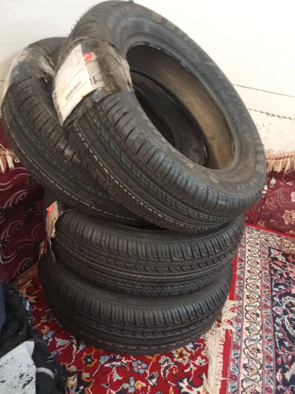 لاستیک 185/65/15|قطعات یدکی و لوازم جانبی|شیراز, شهدای شهرک سعدی|دیوار