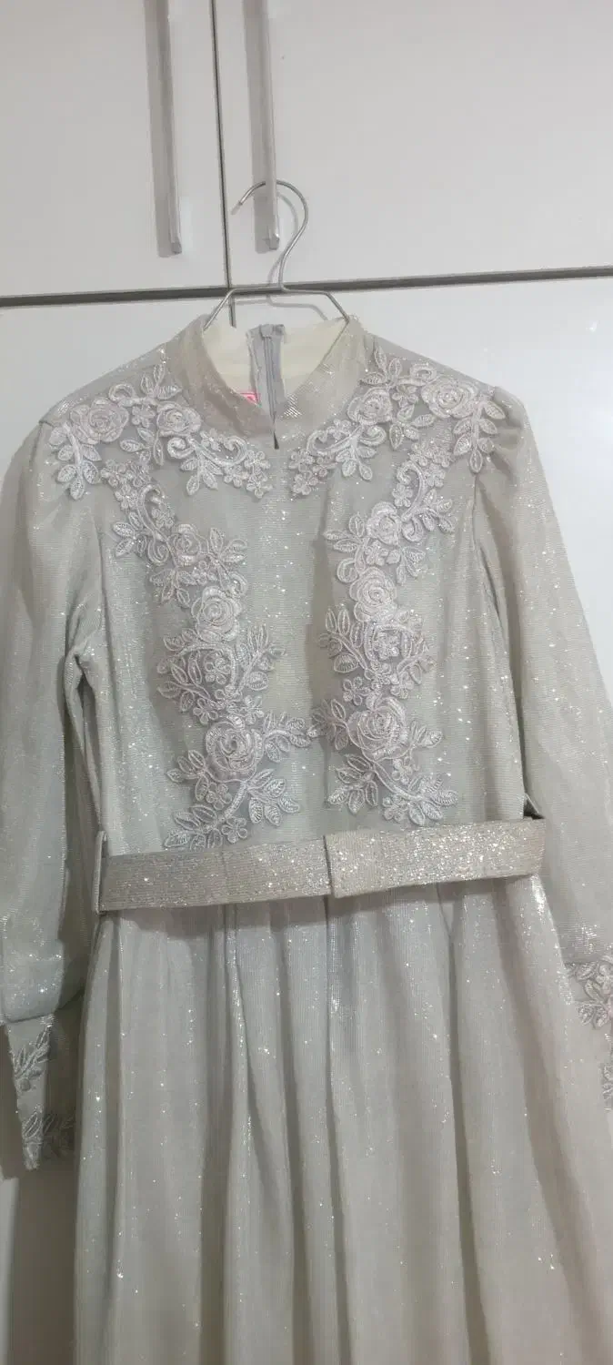 پیرهن مجلسی|لباس|خرم‌آباد, |دیوار