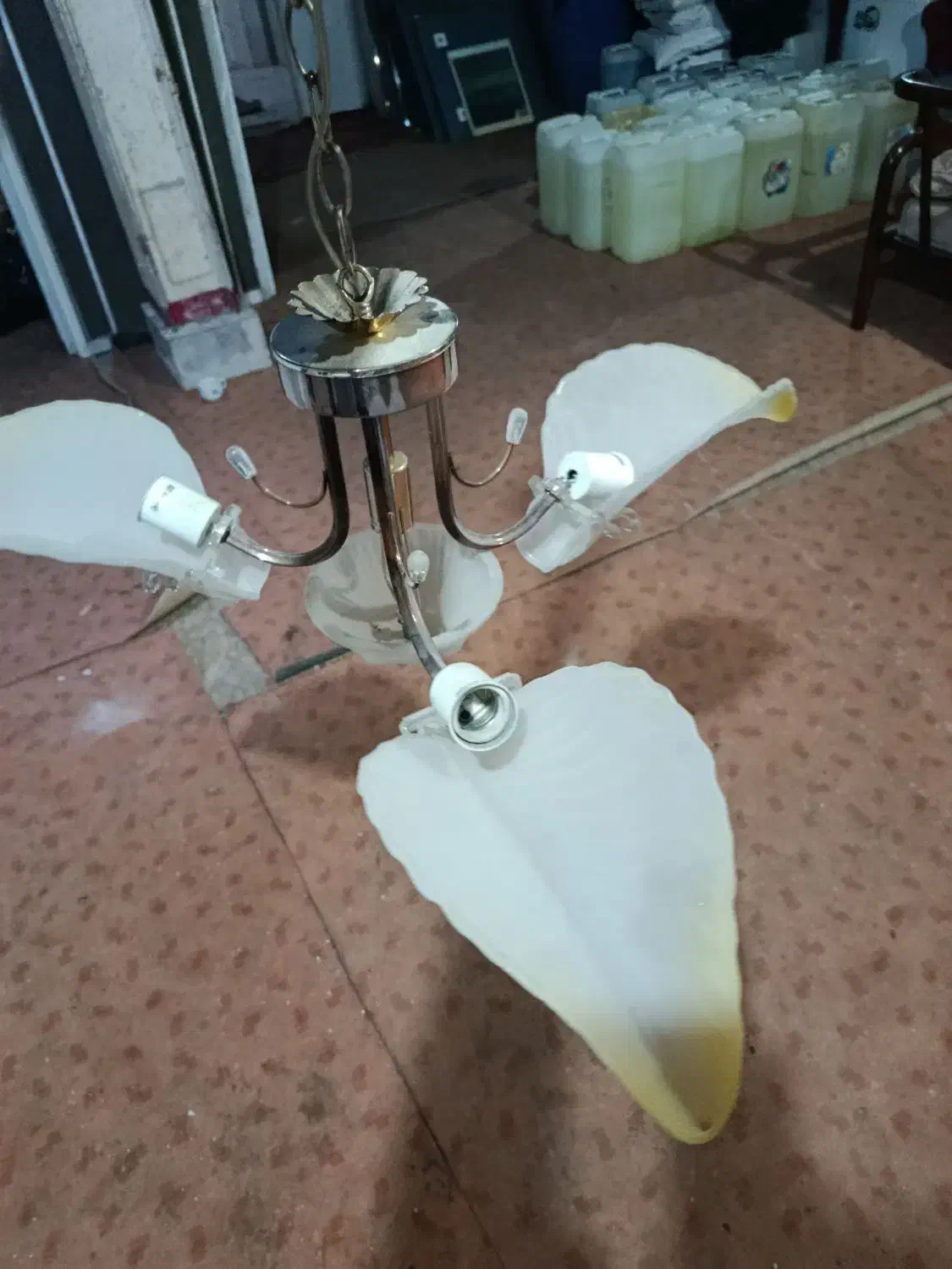 لوستر|لوستر و چراغ آویز|مشهد, چهارباغ|دیوار