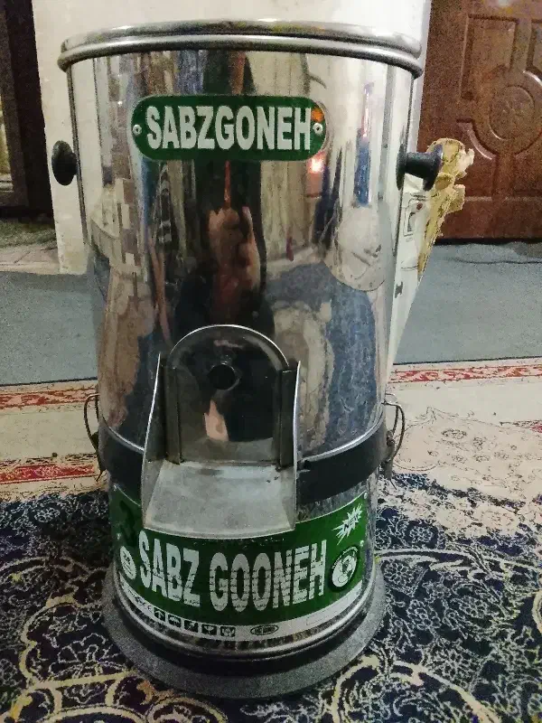 سبزی خوردکن|خردکن، آسیاب، غذاساز|شیراز, کوشک میدان|دیوار