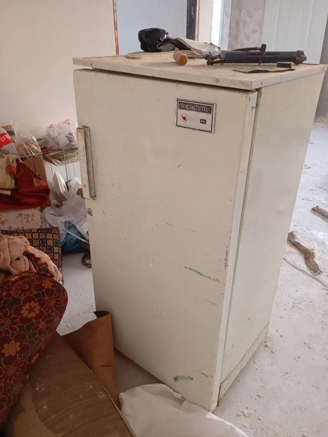 یخچال و کولر ابی|یخچال و فریزر|اقبالیه, |دیوار