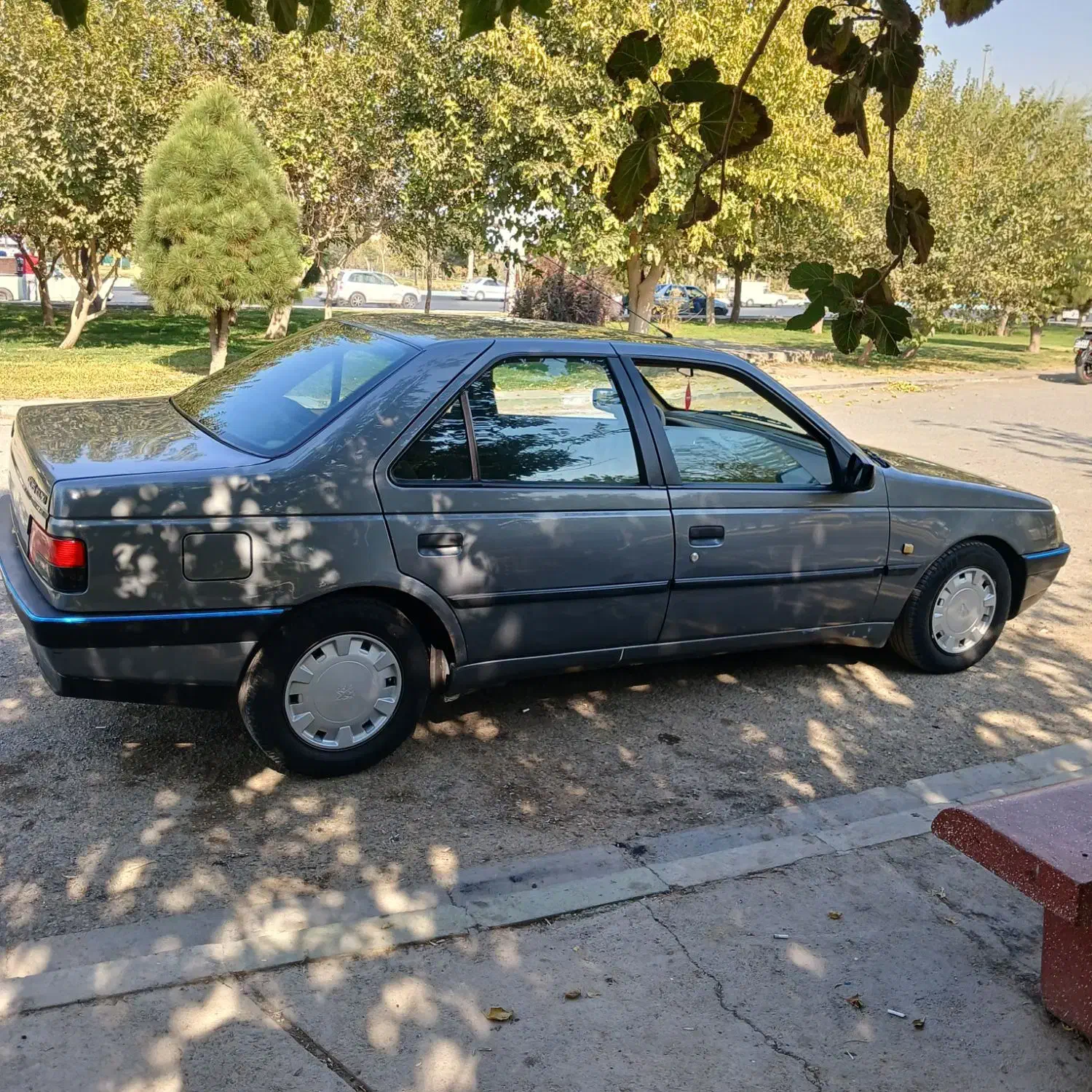 پژو۴۰۵مدل۹۰ بی رنگ|خودرو سواری و وانت|اسلام‌شهر, شهرک واوان|دیوار