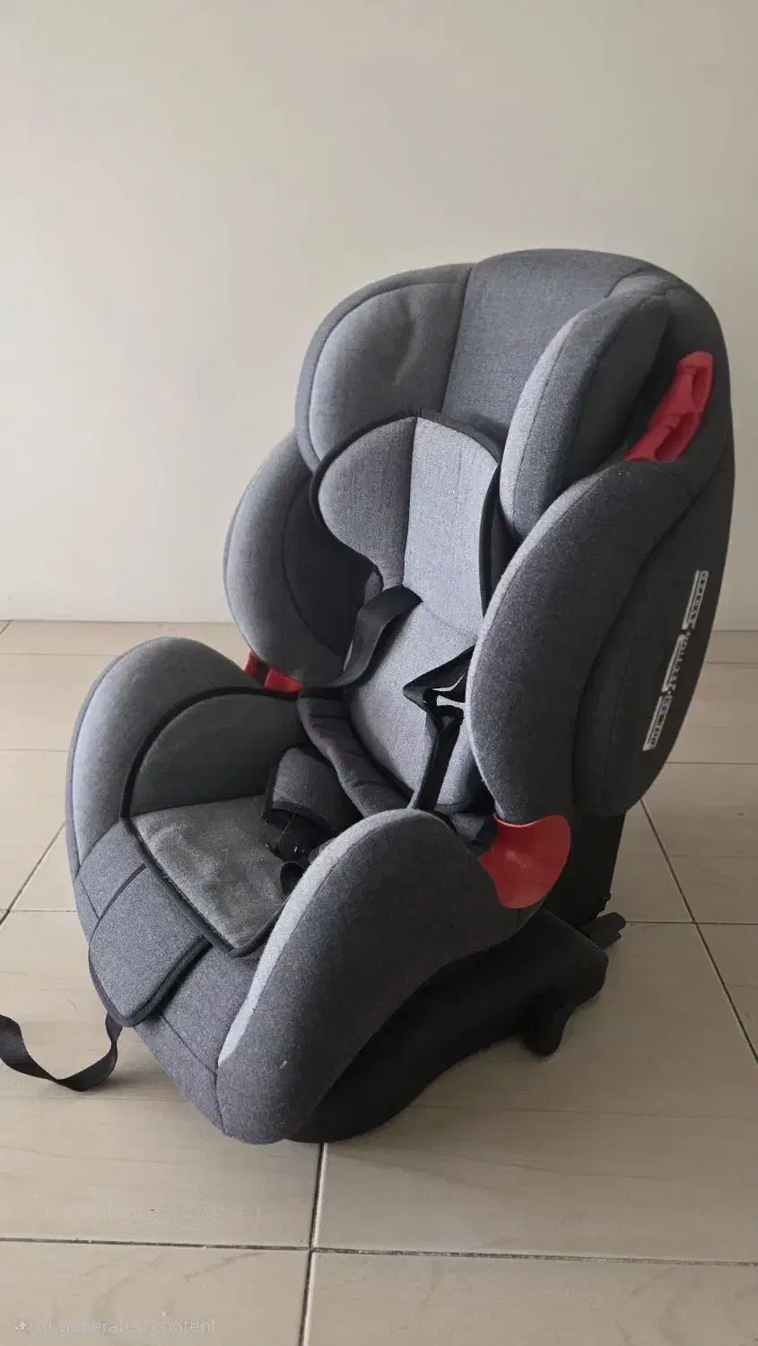 صندلی ماشین کودک|کالسکه و لوازم جانبی|اصفهان, باغ دریاچه|دیوار