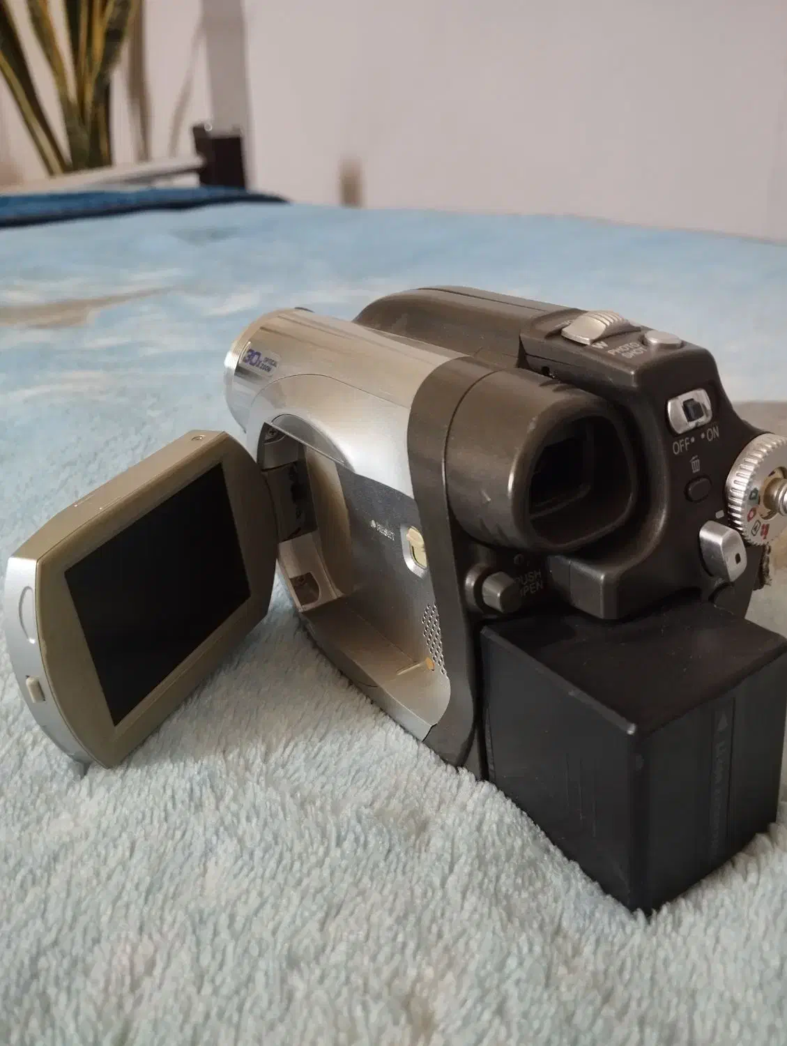 دوربین عکاسی و فیلمبرداری|دوربین عکاسی و فیلمبرداری|محمدیه-قزوین, |دیوار