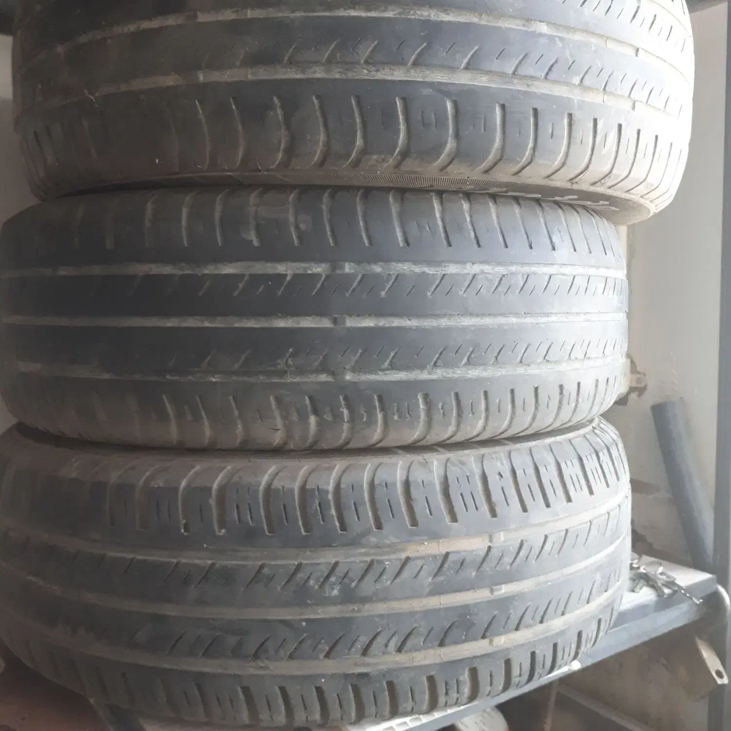 لاستیک ۱۴ پژو|قطعات یدکی و لوازم جانبی|ملایر, |دیوار