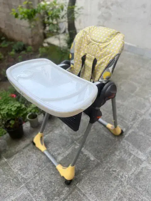 صندلی غذای کودک چیکو در حد نو|تخت و صندلی بچه|لاهیجان, شهید آوینی|دیوار
