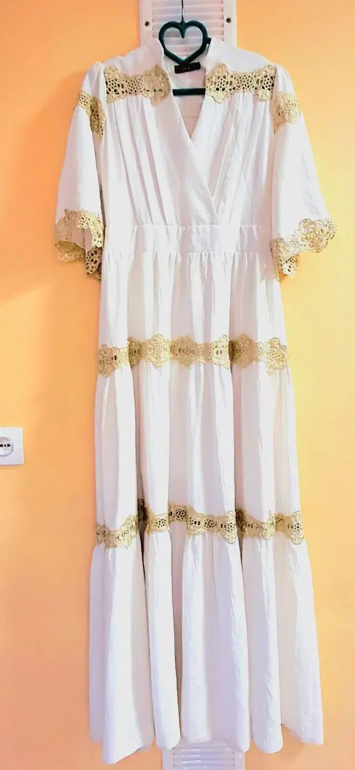 لباس|لباس|تاکستان, |دیوار