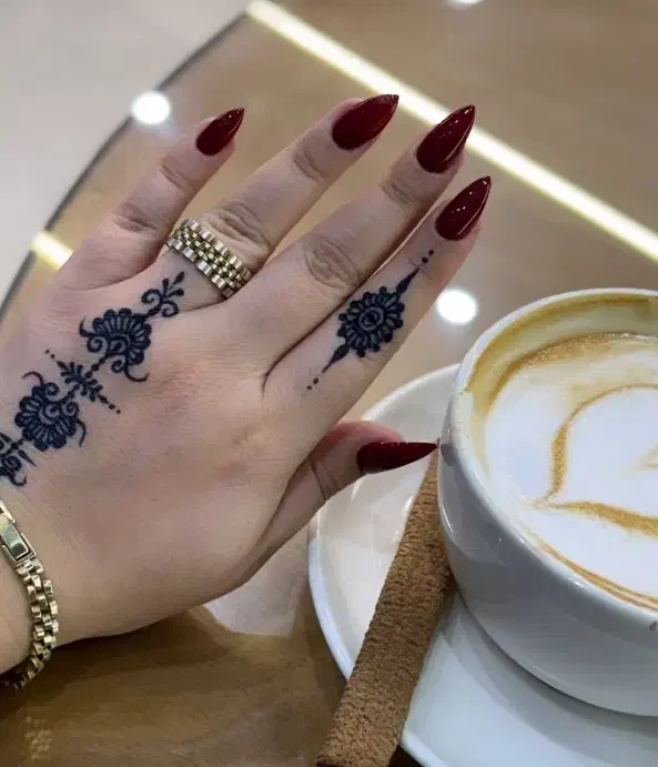 طراحی حنا دست و پا(آف)|خدمات آرایشگری و زیبایی|پرند, فاز ۵|دیوار