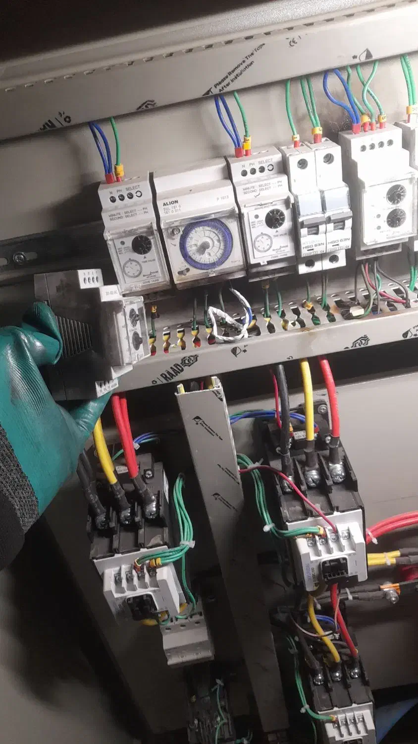 خدمات برق صنعتی|خدمات پیشه و مهارت|خرم‌آباد, |دیوار