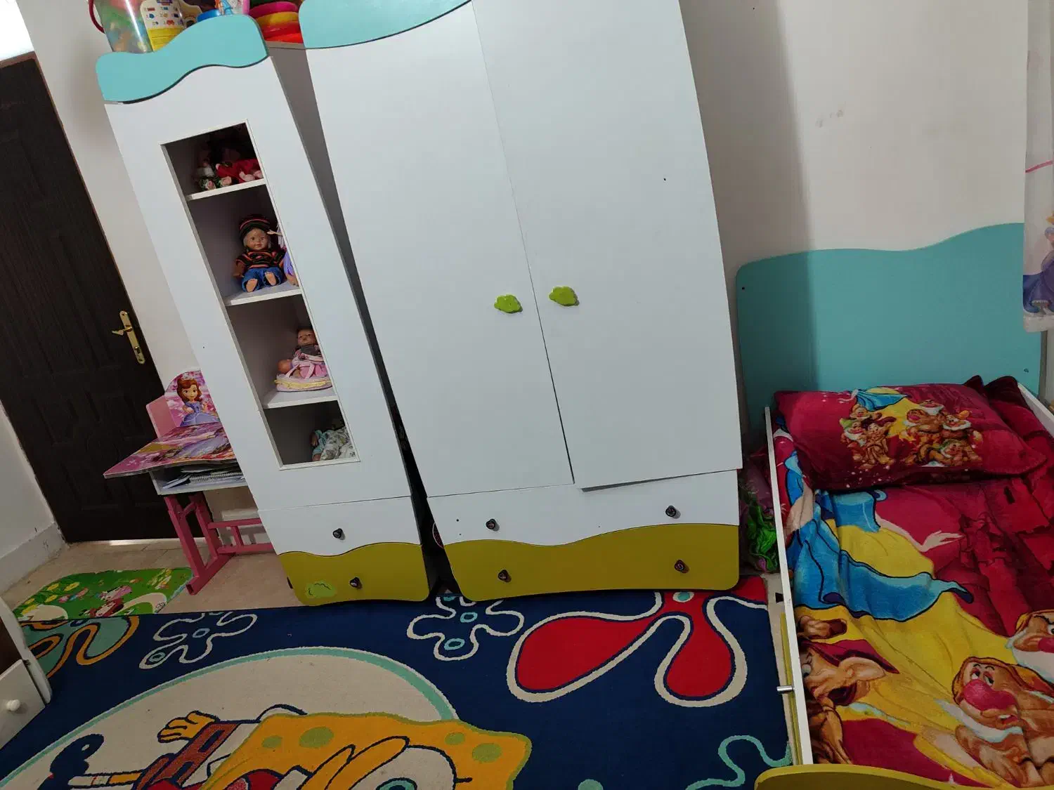 تخت و دو عدد کمد و پاتختی بچگانه|تخت و سرویس خواب|زاهدان, |دیوار