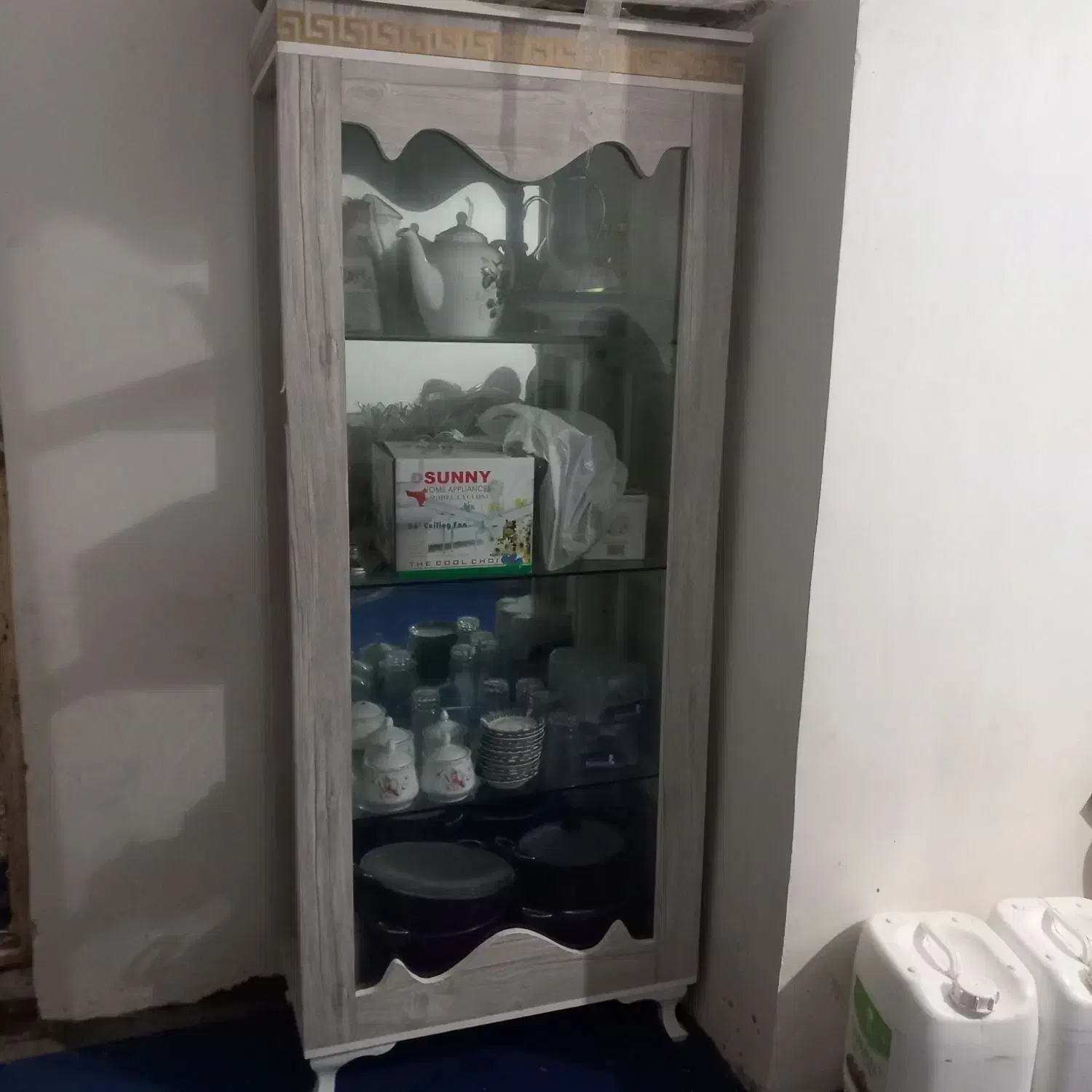 بوفه درحد نو|بوفه، ویترین، کنسول|ینقاق, |دیوار