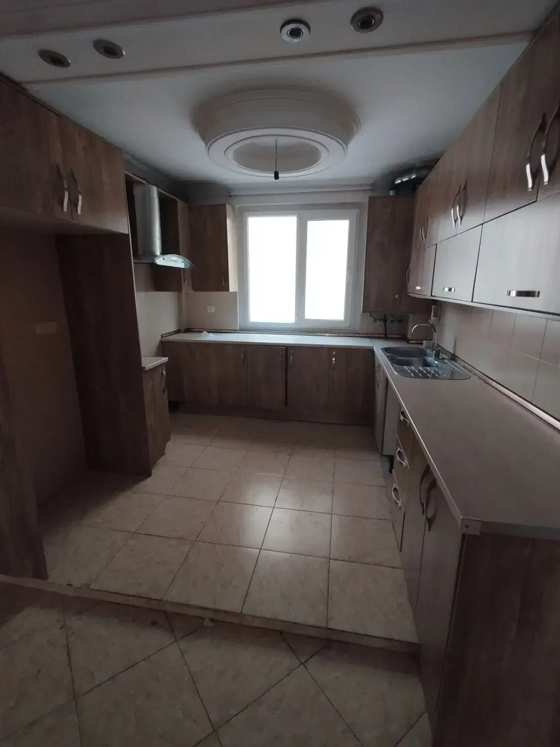 60متردوخوابه تک واحدی انباری واسانسور