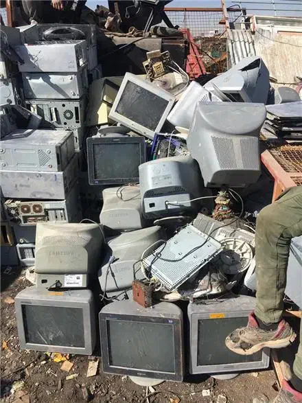 کیس و مانیتور اوراقی و خراب|رایانه رومیزی|بروجرد, |دیوار