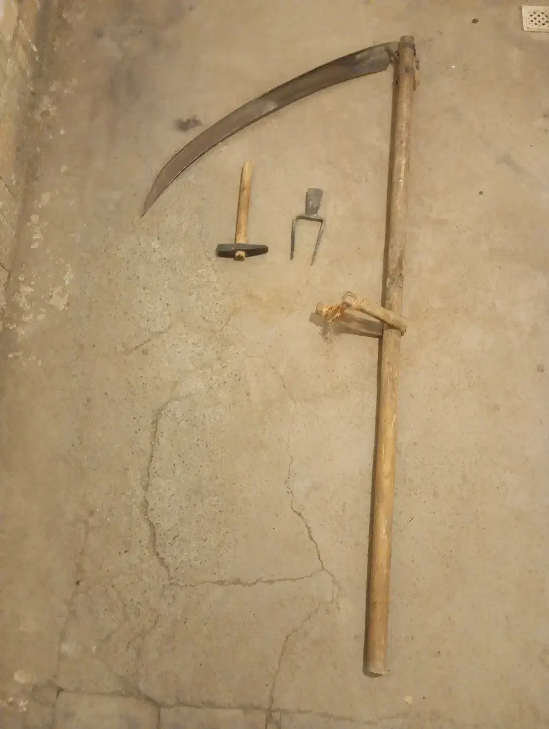 داس درگز شامیله تیغه ۹۰|ابزارآلات|ارومیه, |دیوار