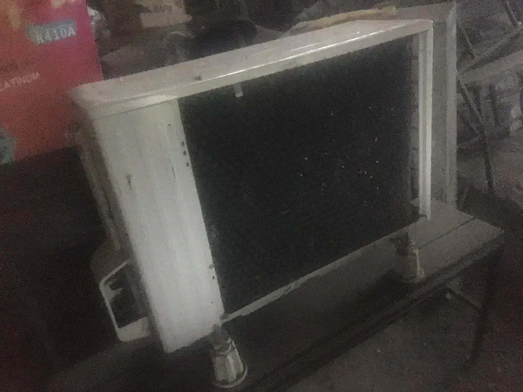 اسپیلیت ۱۸۰۰۰ گری|کولر گازی و فن‌کوئل|لاهیجان, لیالستان|دیوار