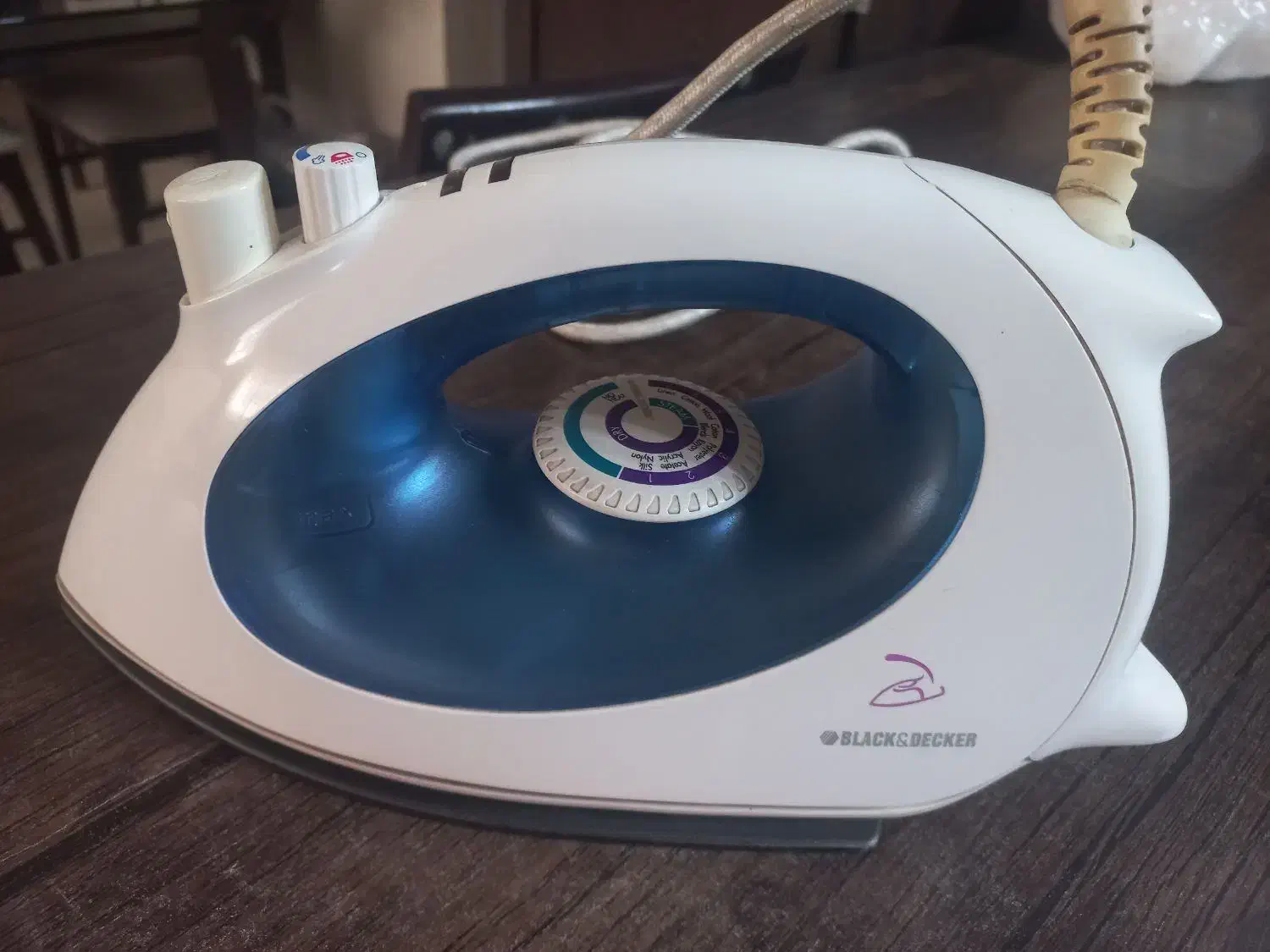 اتو بخار بلک اندیکر ساخت انگلیس|اتو و لوازم اتو|شاهینشهر, مسکن مهر|دیوار