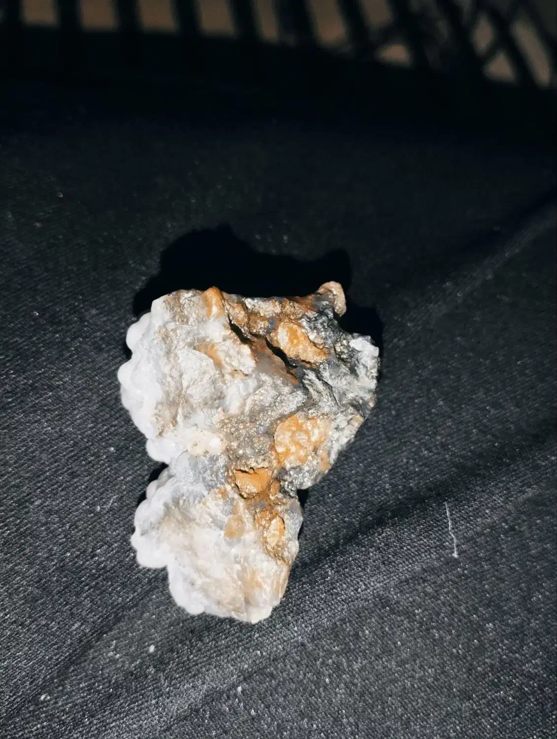 سنگ|کلکسیون اشیاء عتیقه|ورامین, ورامین|دیوار