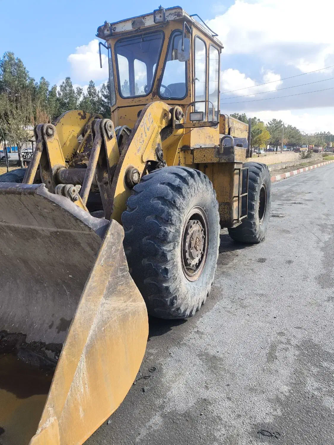 لودرکوازاکی۷۰ بی|خودرو سنگین|بناب, |دیوار